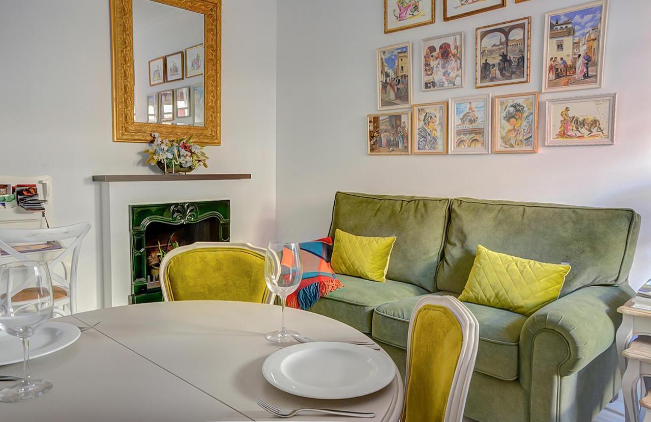 Apartamento Trajano Seville Exterior photo